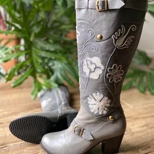 Handmade, one of a kind leather boots by Artemis (EU39)
